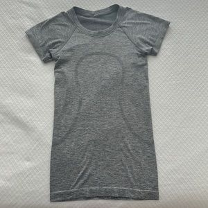 Lululemon swiftly tech short sleeve